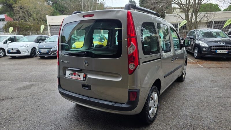 RENAULT KANGOO II 1.6 16V 105 EXPRESSION, *Clim*,*régulateur de vitesse*, *Familial*