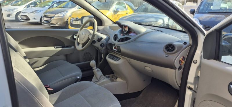 Renault twingo 2  1.2l expression eco2 75ch, *Bluetooth*, *Clim auto*, *Idéale jeune conducteur*