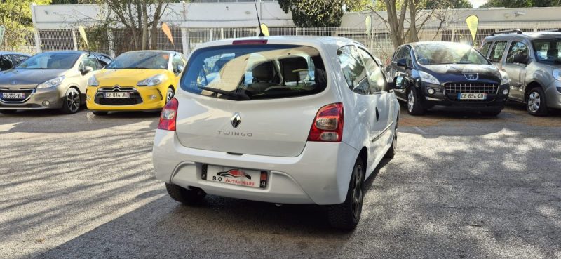 Renault twingo 2  1.2l expression eco2 75ch, *Bluetooth*, *Clim auto*, *Idéale jeune conducteur*