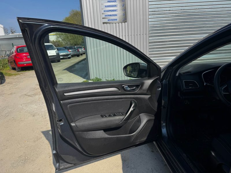 RENAULT MEGANE 1.5 BUSINESS BLUE DCI 115 2021