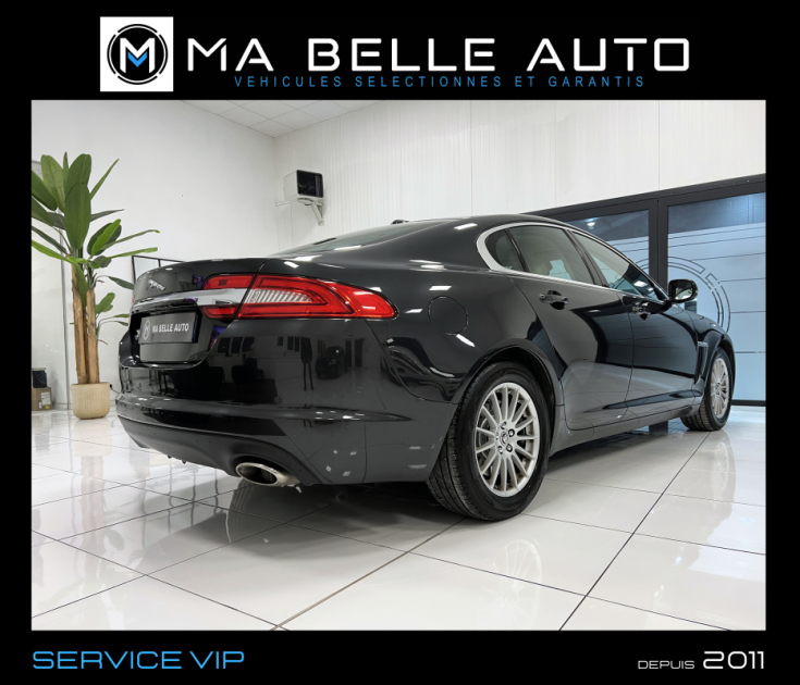 Jaguar XF 2.2d 163 / carnet + factures / cuir gps xenon attelage / 176 euros mensuel