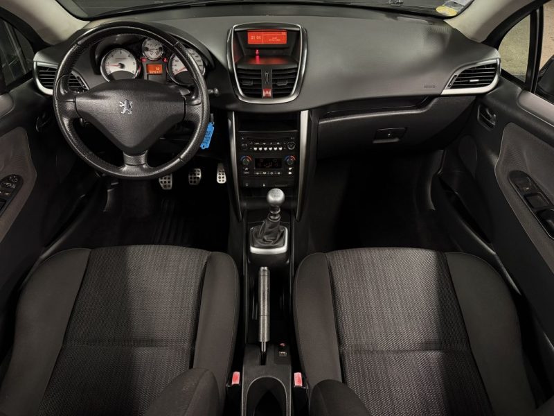 PEUGEOT 207 CC COUPE CABRIOLET PHASE 2 SPORT PACK 1.6 HDI 112 Cv BVM6 / 94 900 Kms - GARANTIE 1 AN