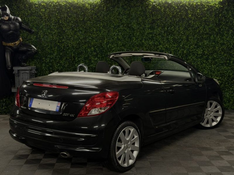 PEUGEOT 207 CC COUPE CABRIOLET PHASE 2 SPORT PACK 1.6 HDI 112 Cv BVM6 / 94 900 Kms - GARANTIE 1 AN