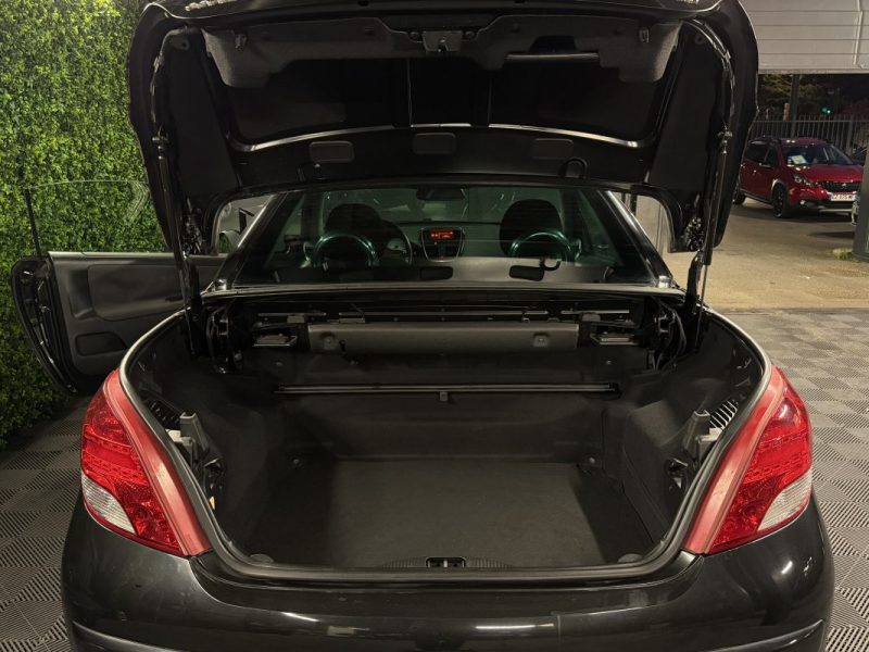 PEUGEOT 207 CC COUPE CABRIOLET PHASE 2 SPORT PACK 1.6 HDI 112 Cv BVM6 / 94 900 Kms - GARANTIE 1 AN