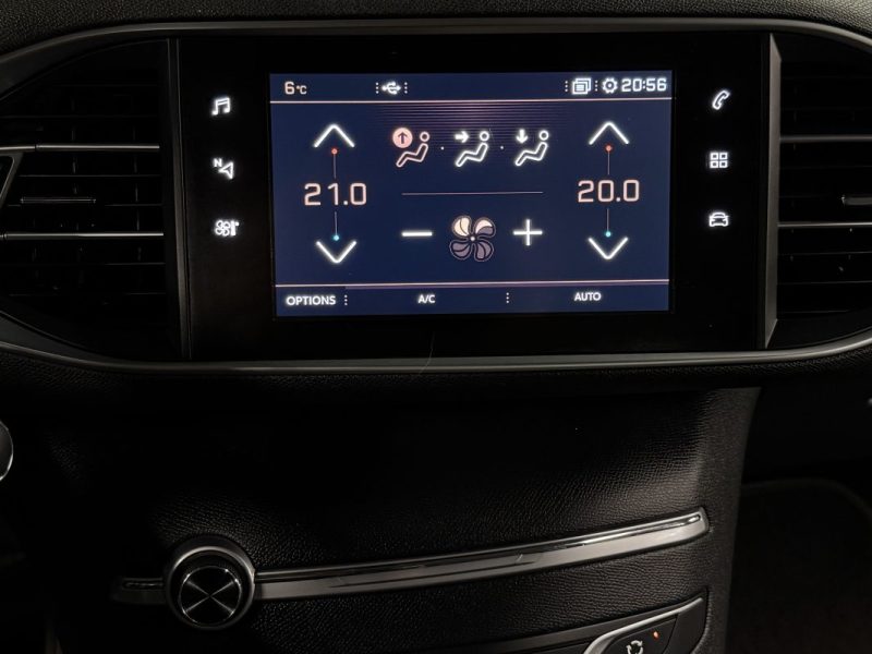PEUGEOT 308 II PHASE 2 ALLURE 1.2 130 BOITE AUTO APPLE CARPLAY & ANDROID CAMERA RECUL - Garantie 1an