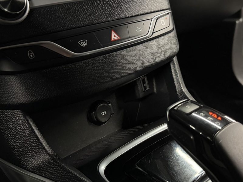 PEUGEOT 308 II PHASE 2 ALLURE 1.2 130 BOITE AUTO APPLE CARPLAY & ANDROID CAMERA RECUL - Garantie 1an