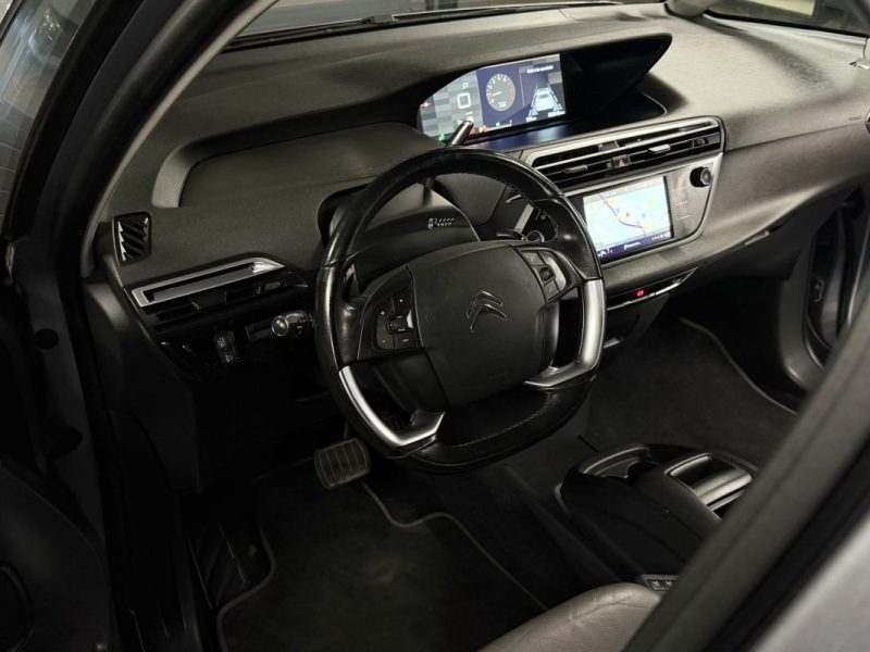 CITROEN C4 PICASSO II PHASE 2 SHINE 1.6 THP 165 Cv BOITE AUTO APPLE CARPLAY & ANDROID - Garantie 1an