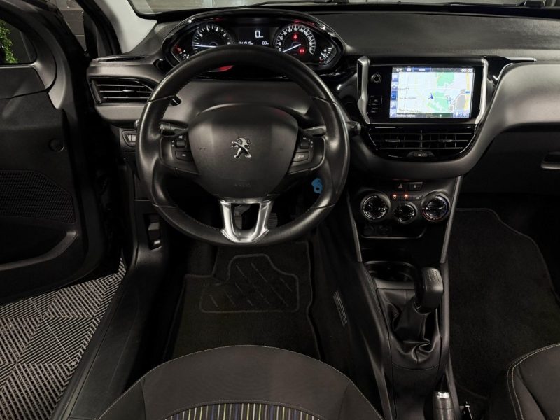 PEUGEOT 208 PHASE 2 URBAN SOUL 1.2 82 Cv 5 PORTES / 39 900 Kms ECRAN GPS CRIT AIR 1 - GARANTIE 1 AN