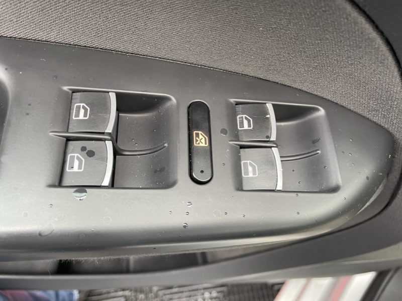 VOLKSWAGEN TOURAN 1.6 TDI  105CV   GARANTIE 3/12 MOIS 2011