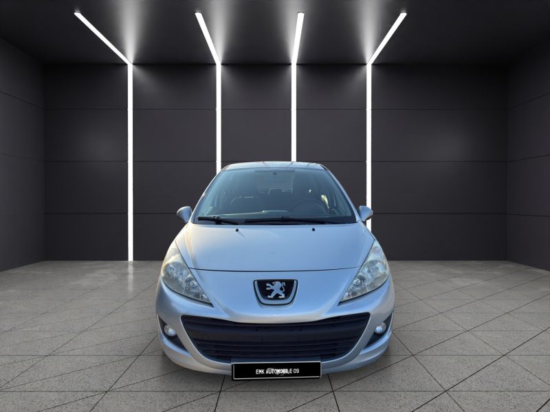 PEUGEOT 207 1.4 HDI 70 URBAN 2012 garantie 