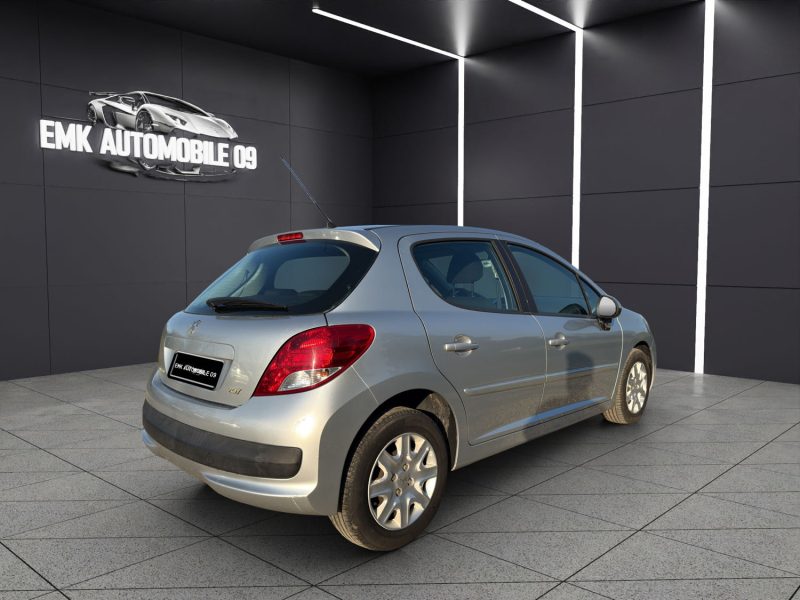 PEUGEOT 207 1.4 HDI 70 URBAN 2012 garantie 