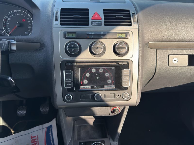 VOLKSWAGEN TOURAN 1.9 TDI 105 CONFORTLINE 2009 7 place 
