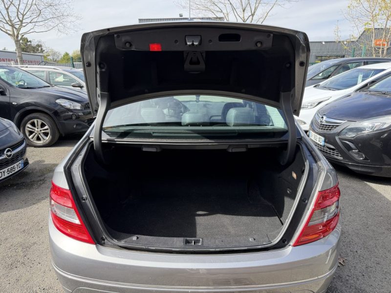 MERCEDES CLASSE C C200 2.2 CDI 136 CV - GARANTIE 12 mois - Boite Automatique Avantgard