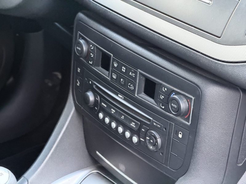 CITROEN C5 1.6 HDI 110 DYNAMIQUE