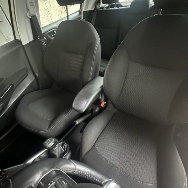 PEUGEOT 208 1.6 BLUEHDI 75CH ALLURE BUSINESS S&S 5P 2017