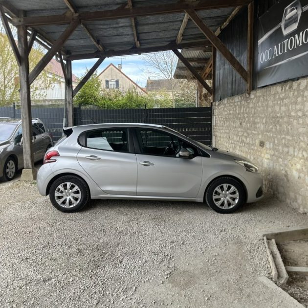 PEUGEOT 208 1.6 BLUEHDI 75CH ALLURE BUSINESS S&S 5P 2017