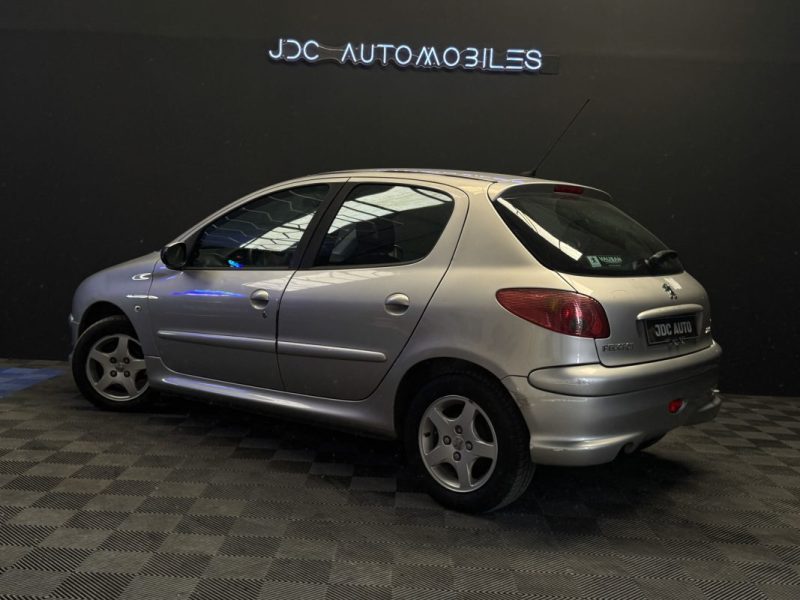 PEUGEOT 206 1.4 75ch TRENDY 5P 