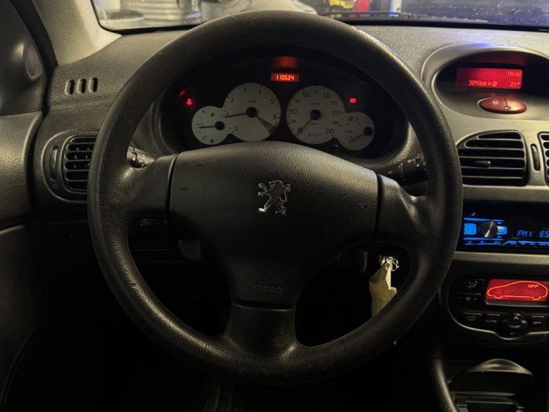 PEUGEOT 206 1.4 75ch TRENDY 5P 