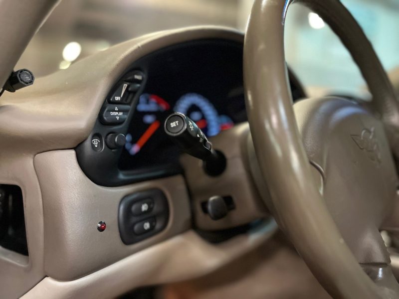 CHEVROLET CORVETTE C5 5.7 V8 50Th Anniversaire 