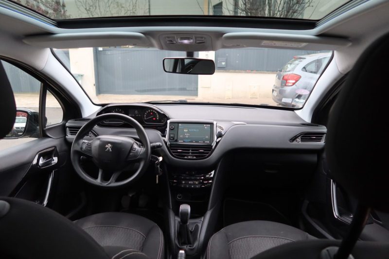 PEUGEOT 208 1.2 PURETECH 82CH ALLURE 5P 2017