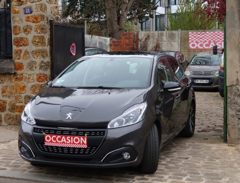 PEUGEOT 208 1.2 PURETECH 82CH ALLURE 5P 2017