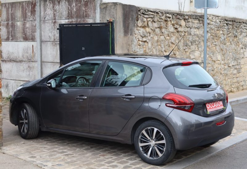 PEUGEOT 208 1.2 PURETECH 82CH ALLURE 5P 2017