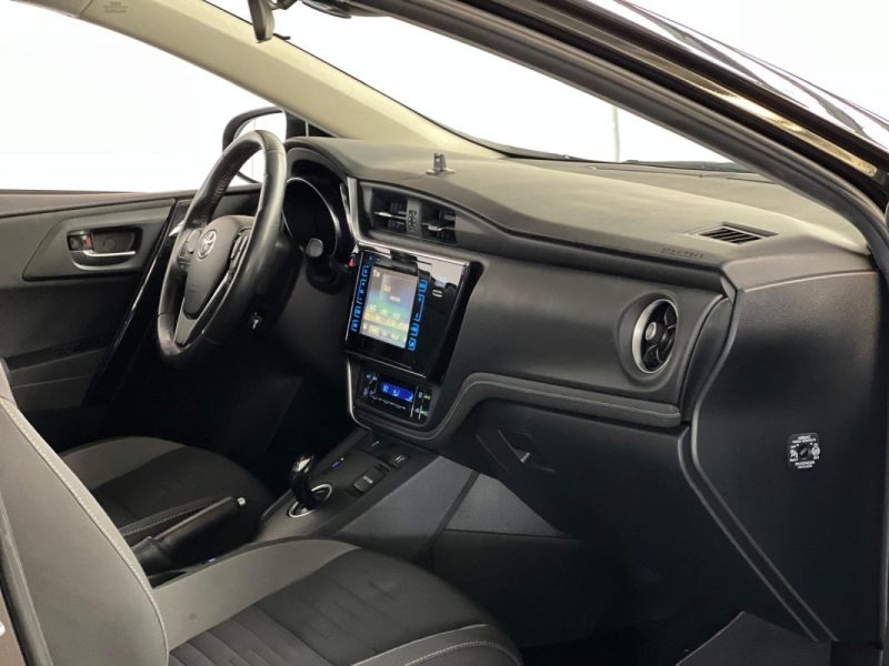 TOYOTA AURIS 1.8L HYBRID 