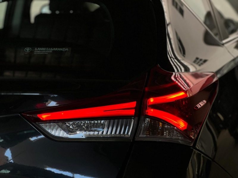 TOYOTA AURIS 1.8L HYBRID 