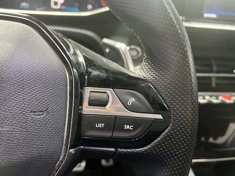 Peugeot 208 1.2i 130ch S&S GT EAT8 | Entretien OK | Toit panoramique | Boite automatique