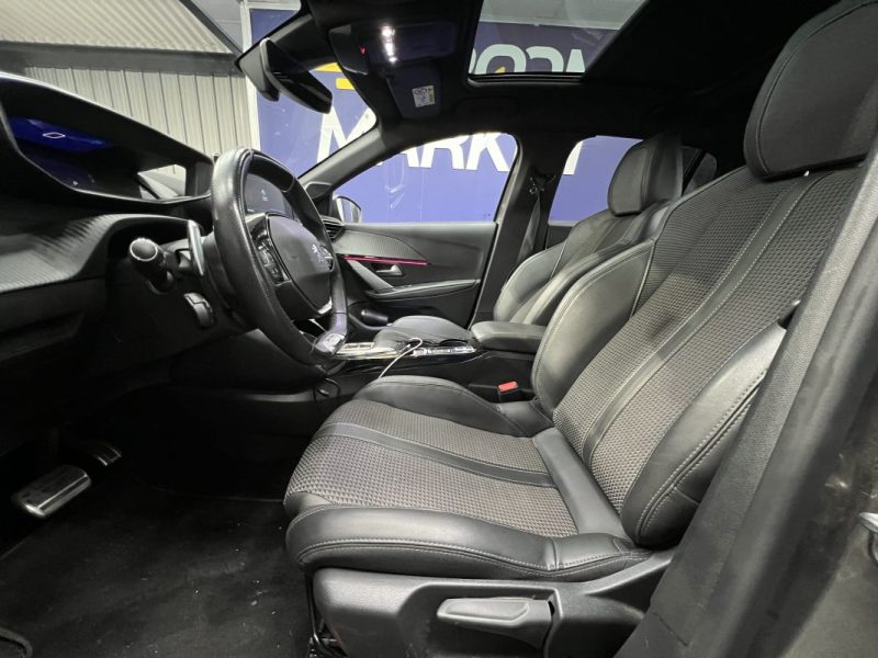 Peugeot 208 1.2i 130ch S&S GT EAT8 | Entretien OK | Toit panoramique | Boite automatique