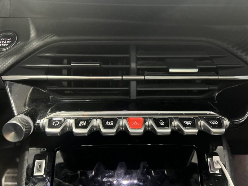 Peugeot 208 1.2i 130ch S&S GT EAT8 | Entretien OK | Toit panoramique | Boite automatique