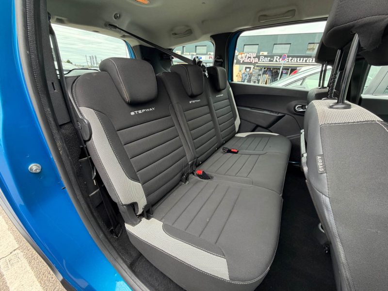 DACIA LODGY STEPWAY 1.5 BLUE DCI 115CH 15 ANS 7 PLACES