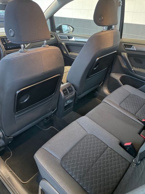Volkswagen Golf 7 Sportsvan 1.0 TSI 115ch BlueMotion - Suivi et Entretenu