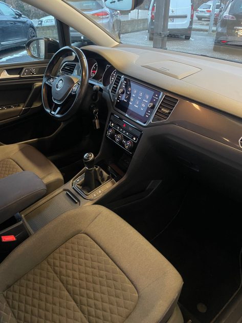 Volkswagen Golf 7 Sportsvan 1.0 TSI 115ch BlueMotion - Suivi et Entretenu