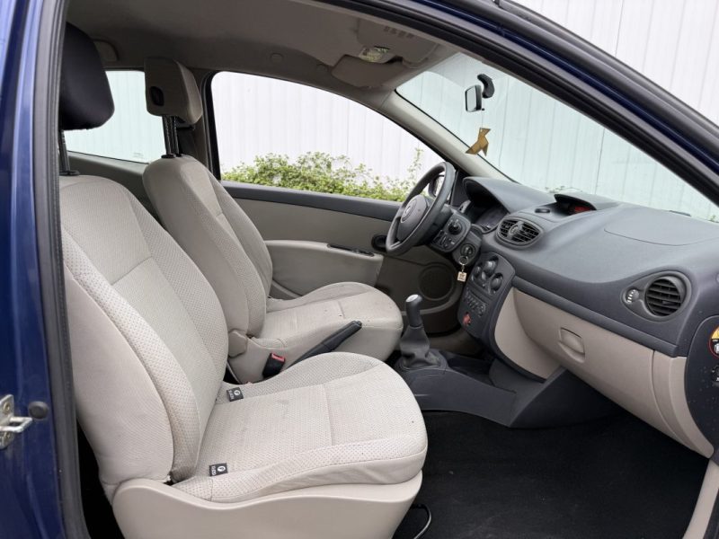 RENAULT CLIO III CONFORT DYNAMIQUE 1.5DCI 70 2006