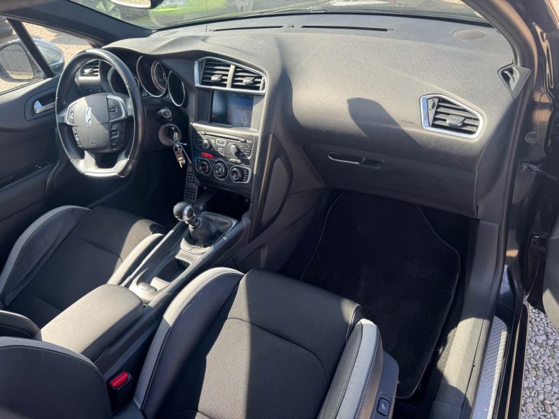 CITROEN DS4 1.6 HDI 110 CH