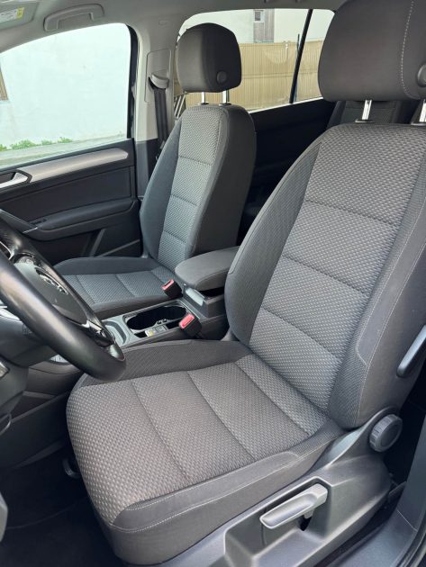 VOLKSWAGEN TOURAN 2.0 TDI 150CH DSG7 CONFORTLINE ENTRETIEN COMPLET ATTELAGE GARANTIE 12 MOIS 