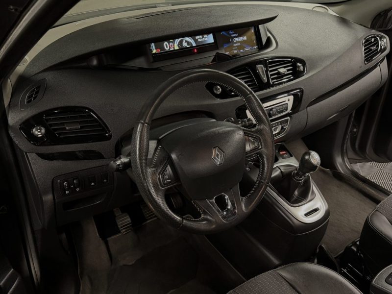 RENAULT GRAND SCENIC III BOSE 1.6 DCI 130 Cv 1ERE MAIN 7 PLACES 59 100 Kms TOI OUVRANT - Garantie1an