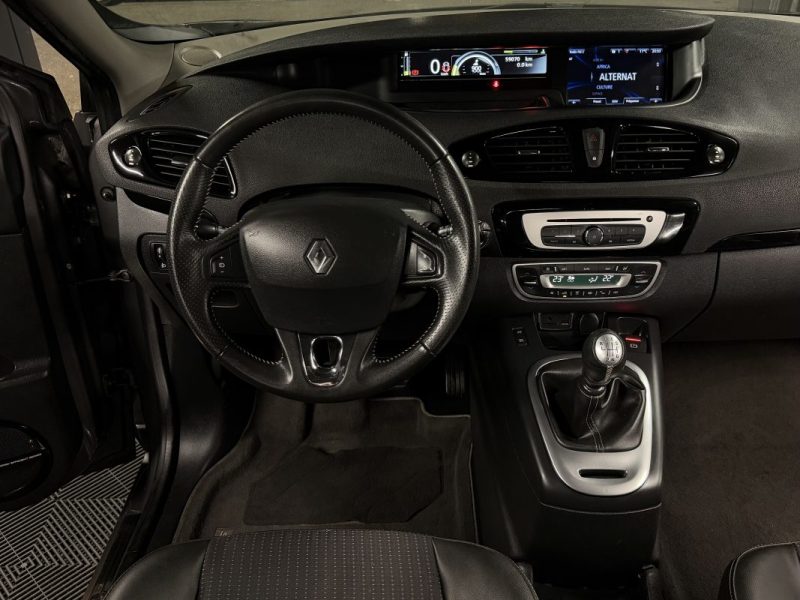 RENAULT GRAND SCENIC III BOSE 1.6 DCI 130 Cv 1ERE MAIN 7 PLACES 59 100 Kms TOI OUVRANT - Garantie1an