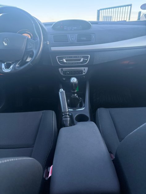 RENAULT MEGANE 3 PHASE 3 LIMITED TOIT OUVRANT 1.2I TCE - 16V TURBO 2015