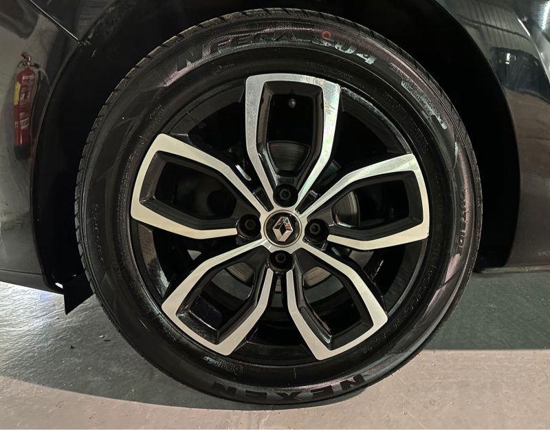 RENAULT CLIO IV 0.9 TCE 90CH ENERGY BUSINESS 