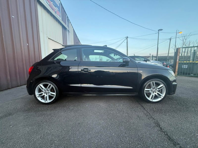 AUDI A1 S LINE 1.4 TFSI 185CV BOITE AUTOMATIQUE DSG7 TOIT OUVRANT 2013