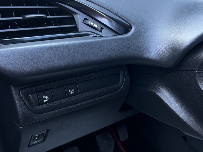 PEUGEOT 208 PHASE 2 SIGNATURE 1.2 82 Cv 5 PORTES / APPLE CARPLAY & ANDROID ECRAN GPS - GARANTIE 1 AN