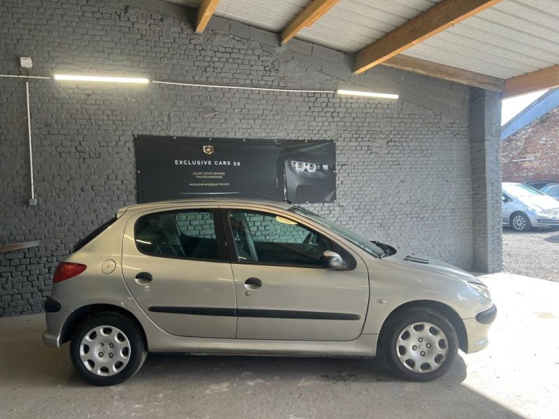 PEUGEOT 206 URBAN 1.4 HDI 70 