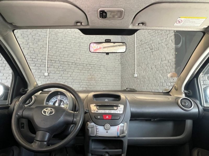 TOYOTA AYGO 1.4 HDI CONFORT 5P FAIBLE KILOMÉTRAGE  