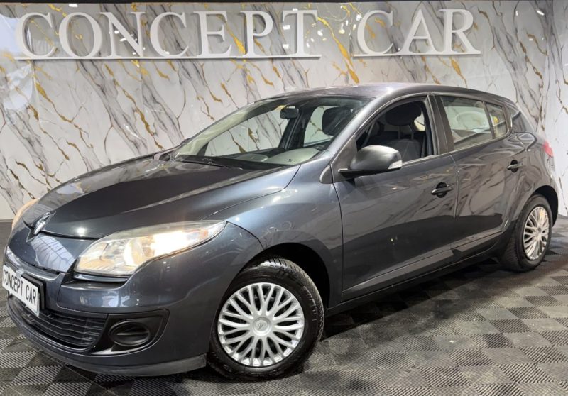 RENAULT MEGANE 1.6 JE T AIME 2012 - 50 800Kms - Distrib ok - Premier Main - Suivit RENAULT