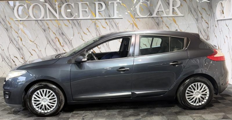 RENAULT MEGANE 1.6 JE T AIME 2012 - 50 800Kms - Distrib ok - Premier Main - Suivit RENAULT