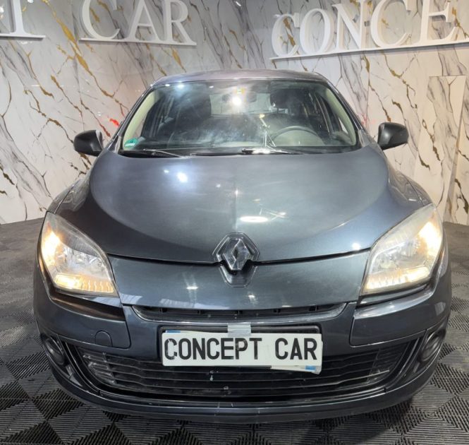 RENAULT MEGANE 1.6 JE T AIME 2012 - 50 800Kms - Distrib ok - Premier Main - Suivit RENAULT