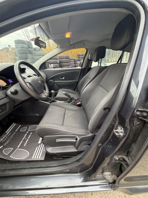 RENAULT MEGANE 1.6 JE T AIME 2012 - 50 800Kms - Distrib ok - Premier Main - Suivit RENAULT