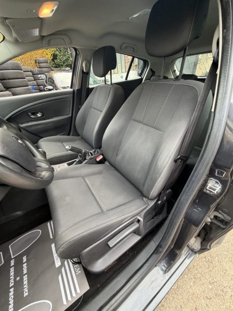 RENAULT MEGANE 1.6 JE T AIME 2012 - 50 800Kms - Distrib ok - Premier Main - Suivit RENAULT